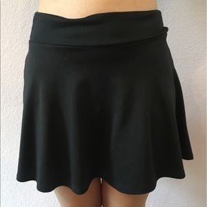 Simple Black Flowy Skirt